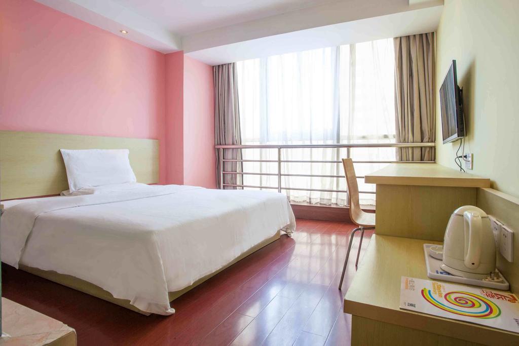 7Days Inn Chengdu Yulin Province Stadium Exterior foto
